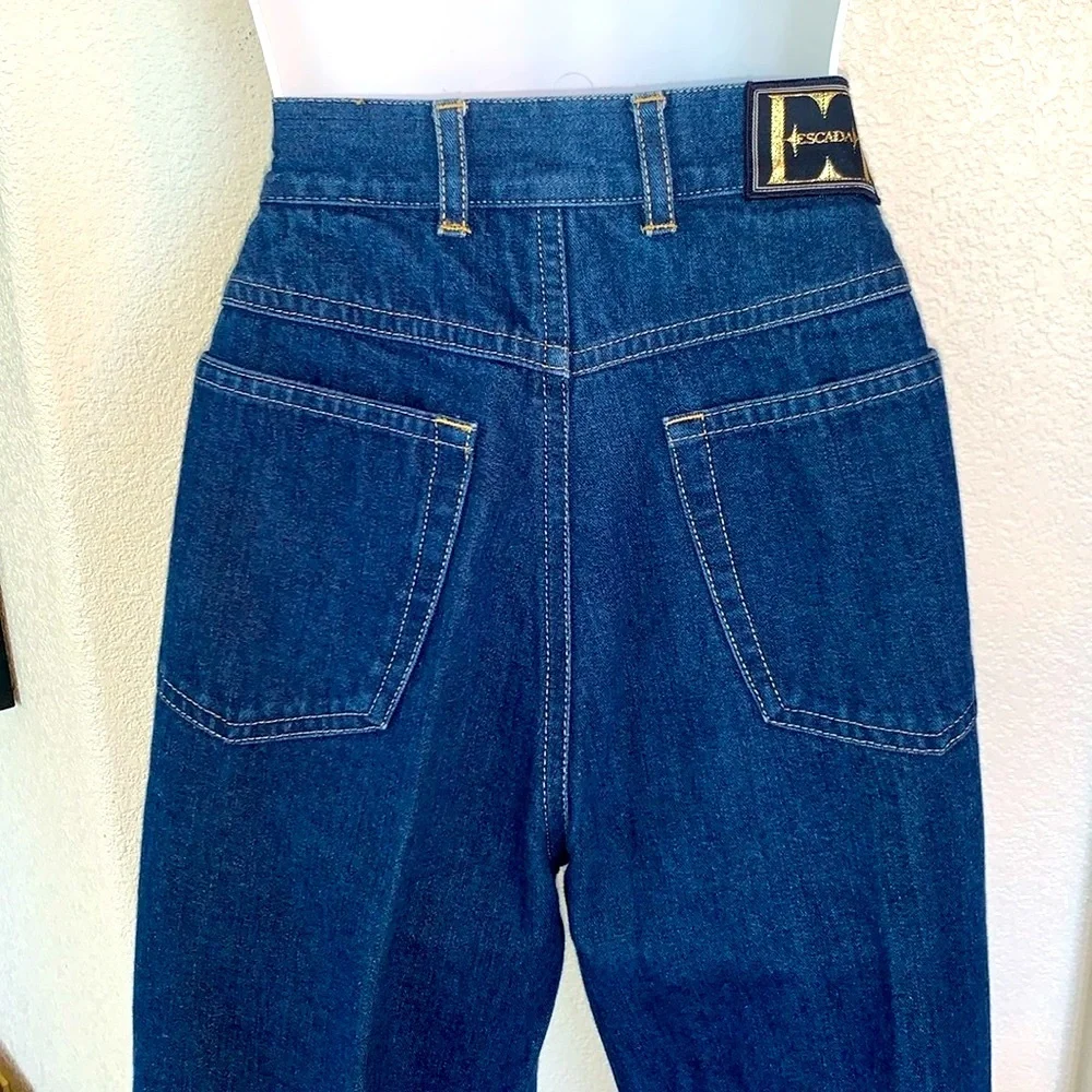 ESCADA jeans, 4 embroidered gold elephants on pockets, blue denim. 40 - Picture 5 of 17